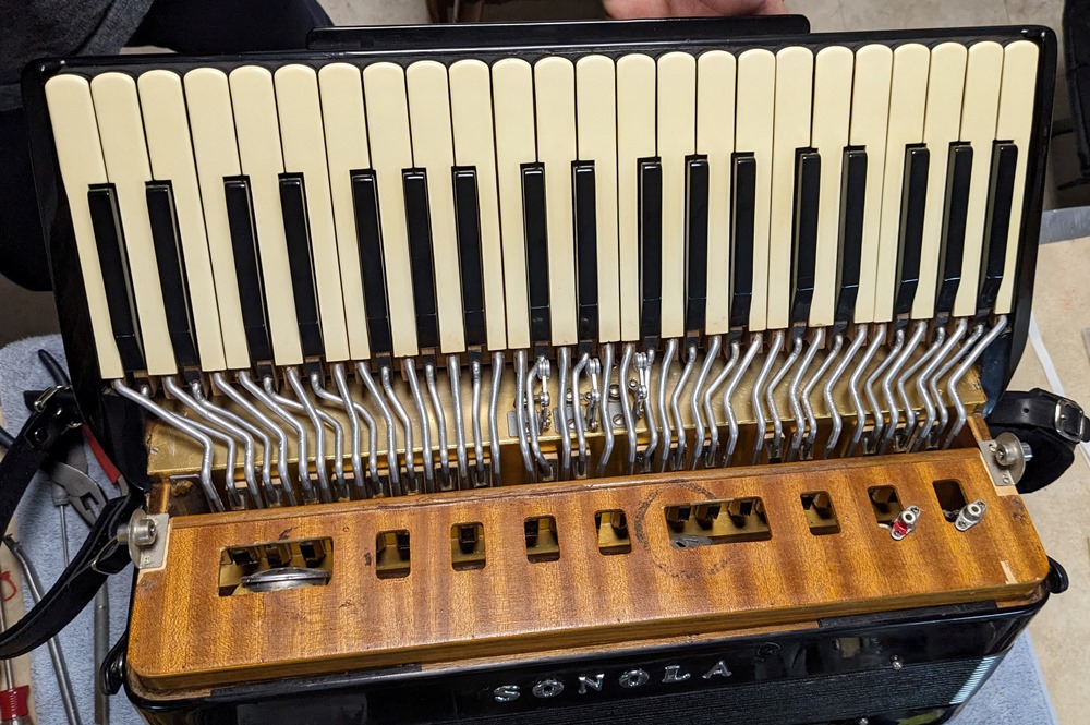Sonola SS4 Accordion