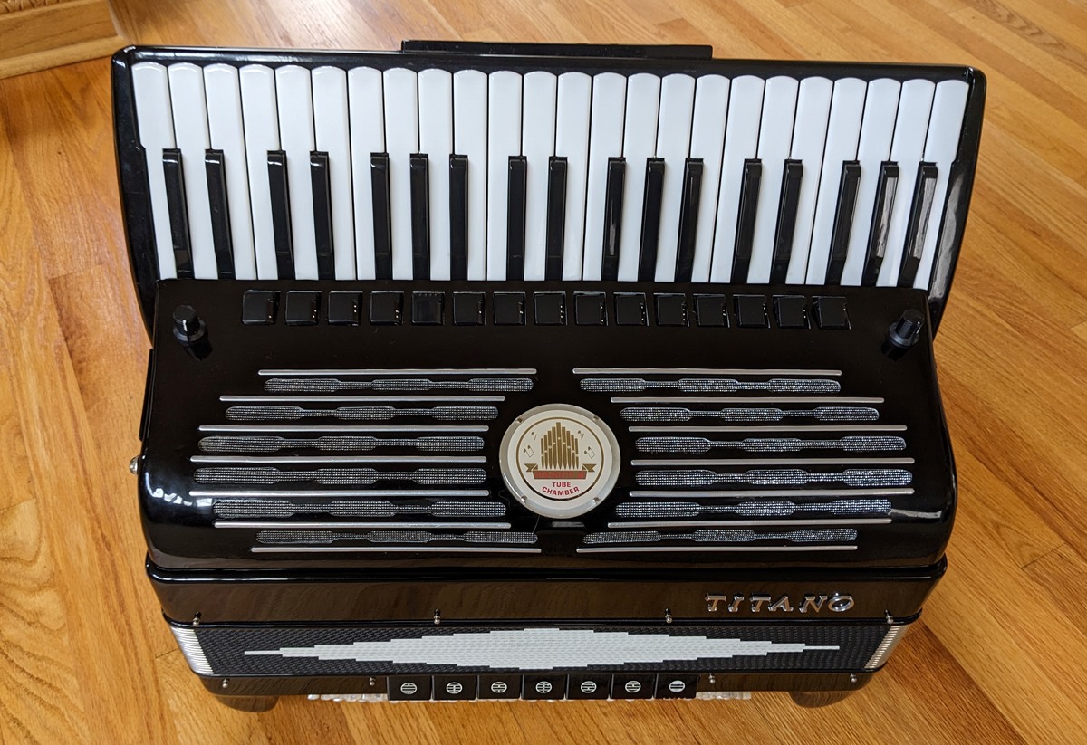 Titano Royal (Pigini Super King) Accordion