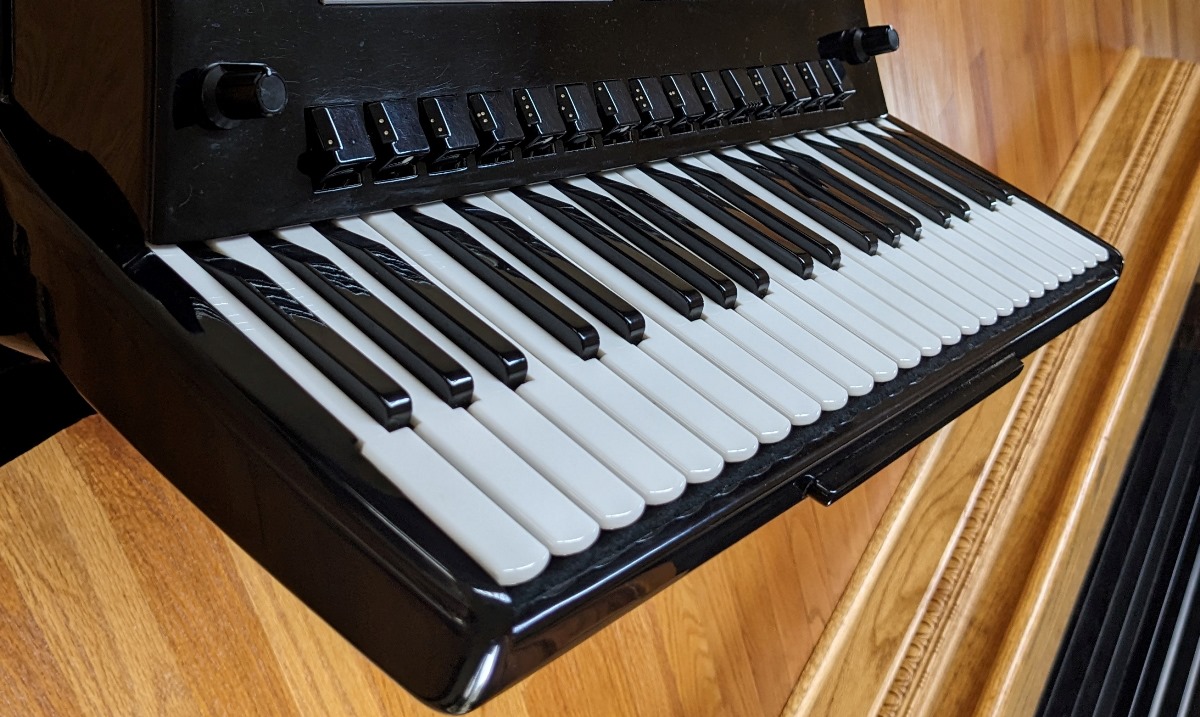 Titano Royal (Pigini Super King) Accordion