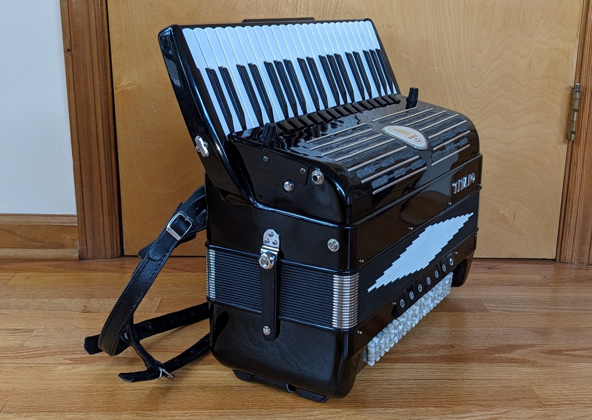 Titano Royal (Pigini Super King) Accordion