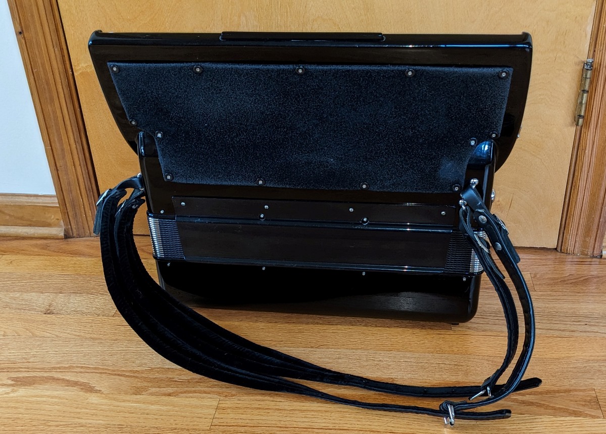 Titano Royal (Pigini Super King) Accordion