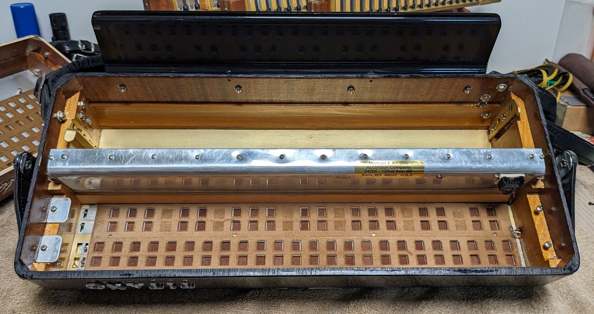 Titano Royal (Pigini Super King) Accordion