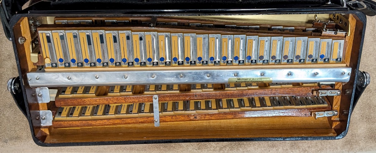 Titano Royal (Pigini Super King) Accordion