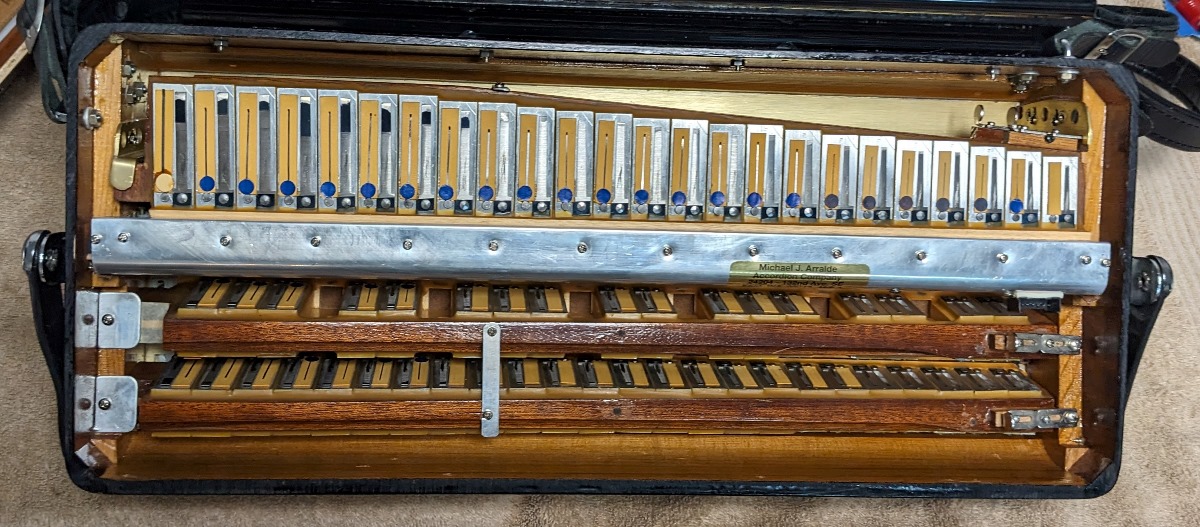 Titano Royal (Pigini Super King) Accordion